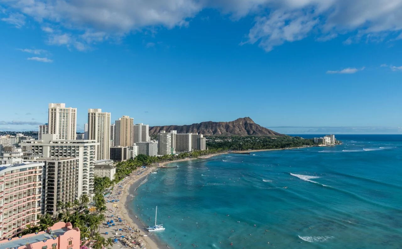 Hawaii Tourism Group Assesses Benefits of Legalized Sports Betting